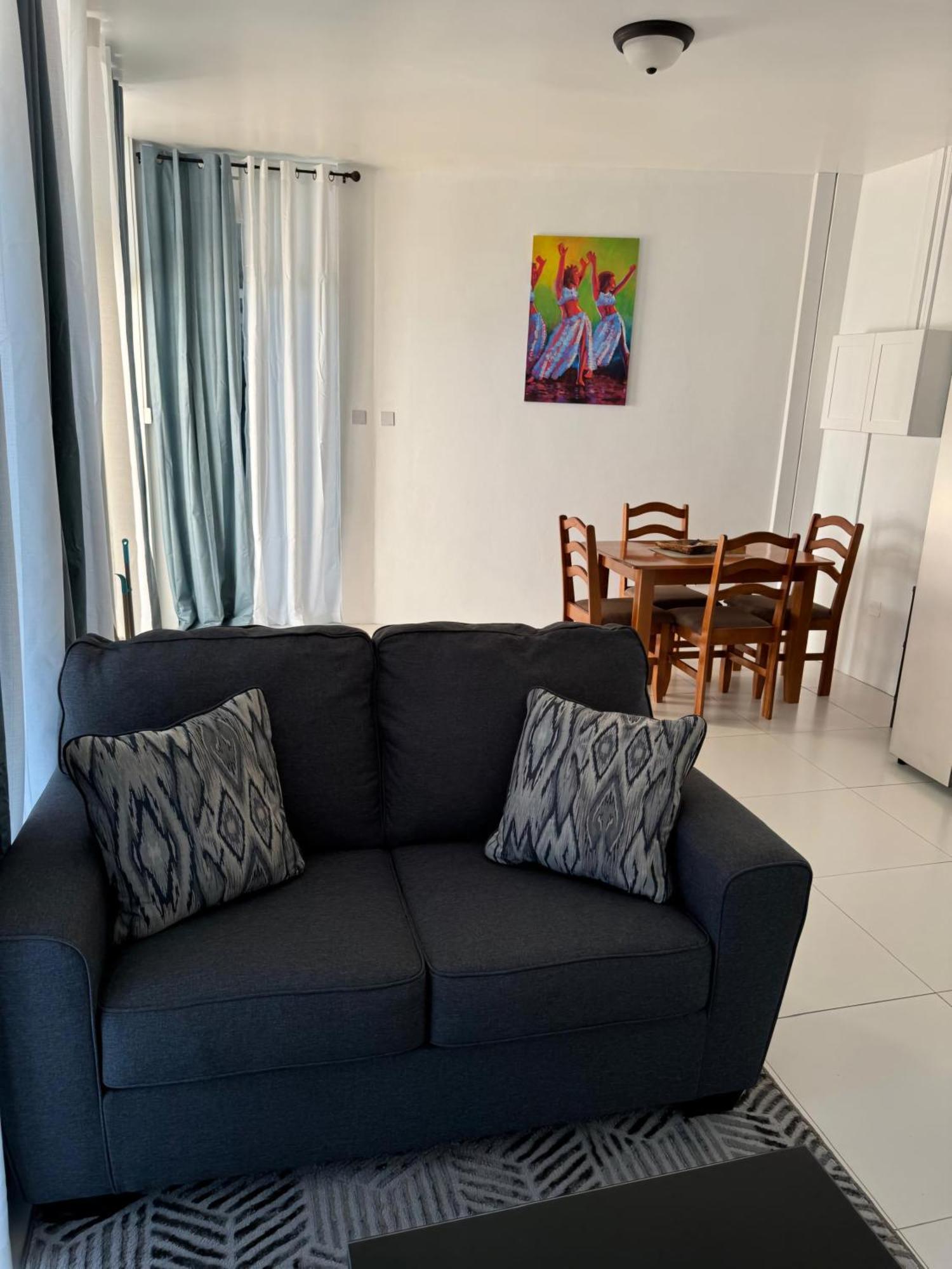 Eldorado Guesthouse & Car Rental Roseau Rum bild